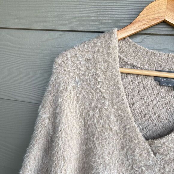Anthropologie v neck plush pullover sweater - Picture 3 of 8
